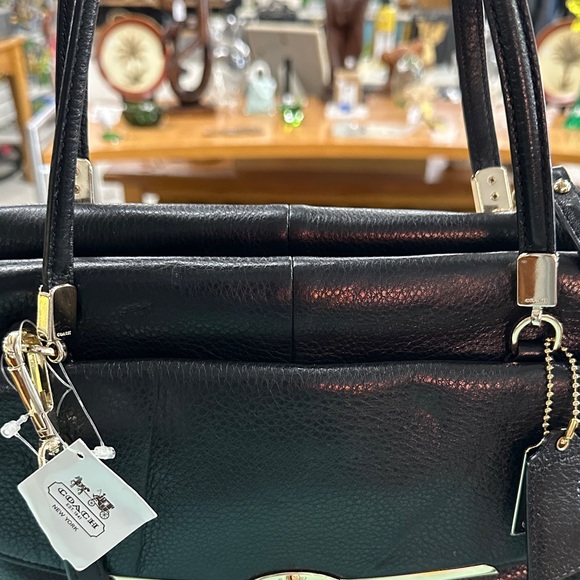 Coach 25170 Madison Satchel NWT - Picture 13 of 16